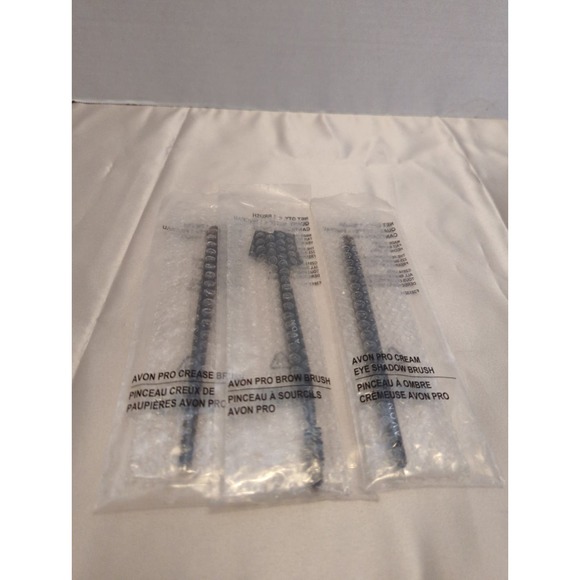 Avon Pro Makeup Brushes.  Set 1-7 brushes - Picture 4 of 4